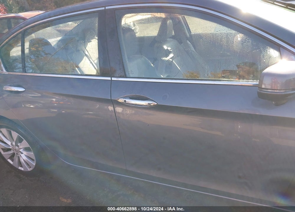 2013 HONDA ACCORD VIN: 1HGCR3F87DA045603