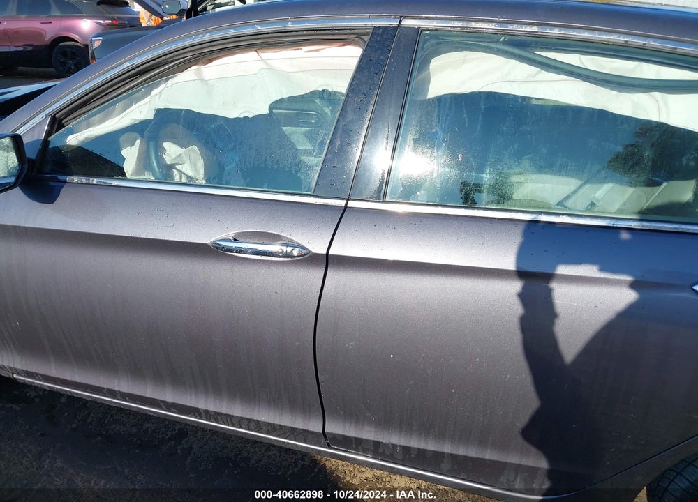 2013 HONDA ACCORD VIN: 1HGCR3F87DA045603