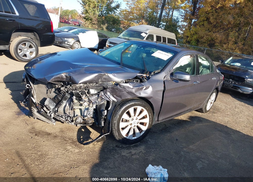 2013 HONDA ACCORD VIN: 1HGCR3F87DA045603