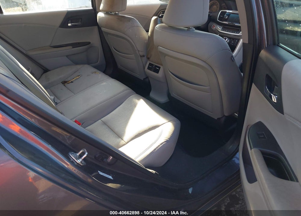 2013 HONDA ACCORD VIN: 1HGCR3F87DA045603