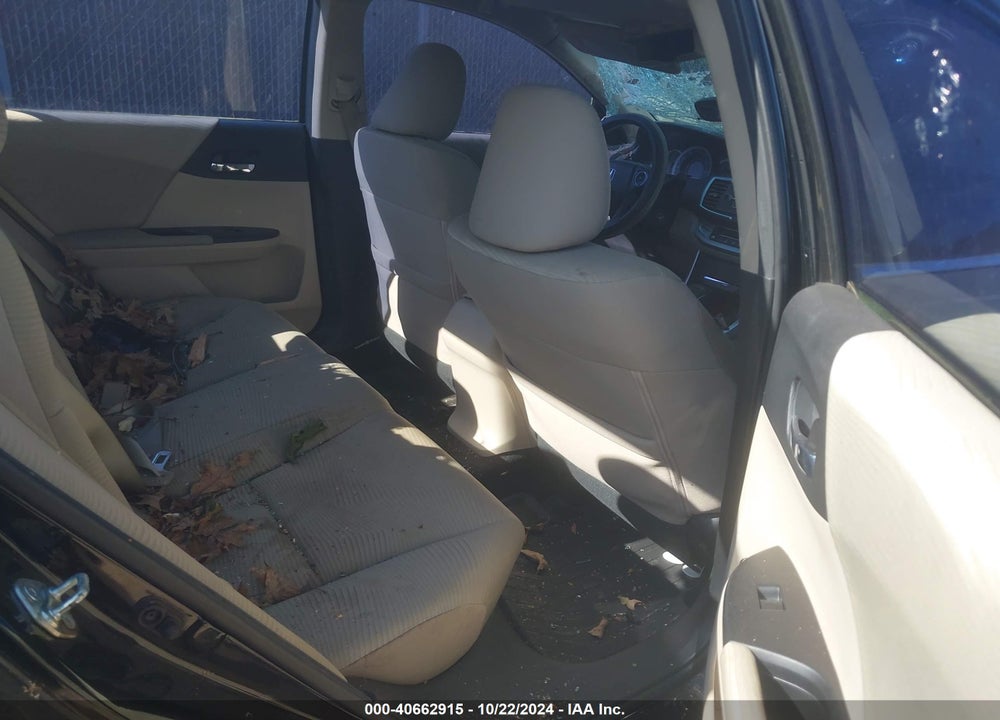 2015 HONDA ACCORD LX VIN: 1HGCR2F33FA180501