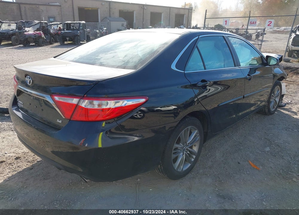2017 TOYOTA CAMRY SE VIN: 4T1BF1FK2HU425273