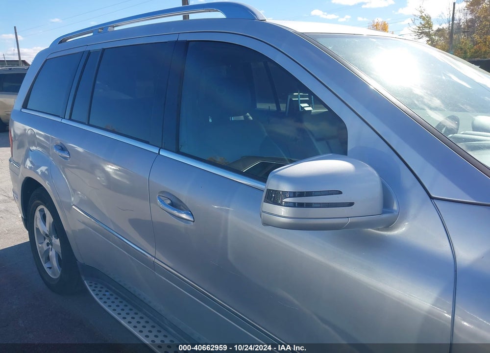 2011 MERCEDES-BENZ GL 450 4MATIC VIN: 4JGBF7BE9BA688808