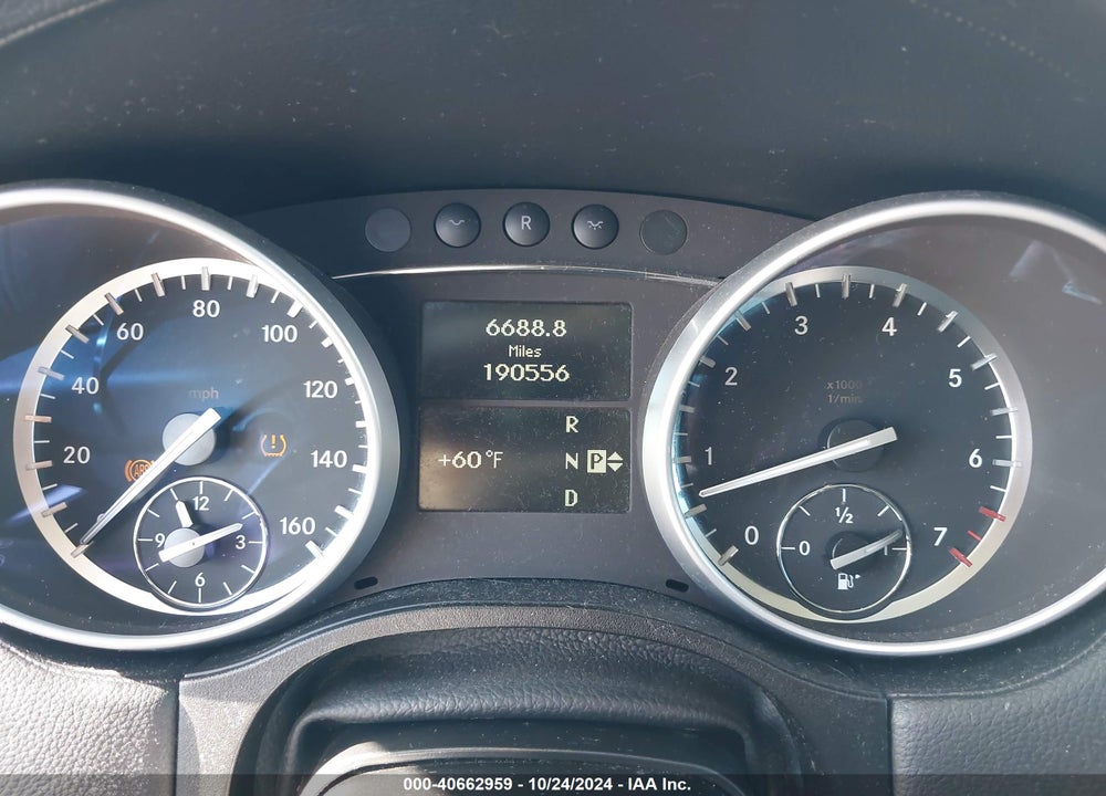 2011 MERCEDES-BENZ GL 450 4MATIC VIN: 4JGBF7BE9BA688808