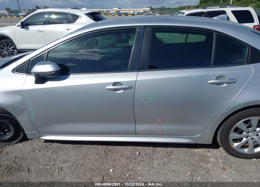 2021 TOYOTA COROLLA LE VIN: JTDEPMAE8MJ118428