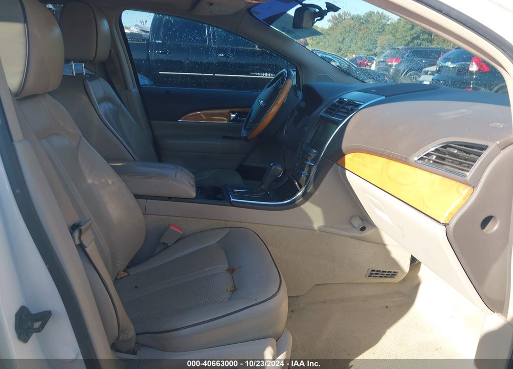 2013 LINCOLN MKX VIN: 2LMDJ6JK9DBL24361