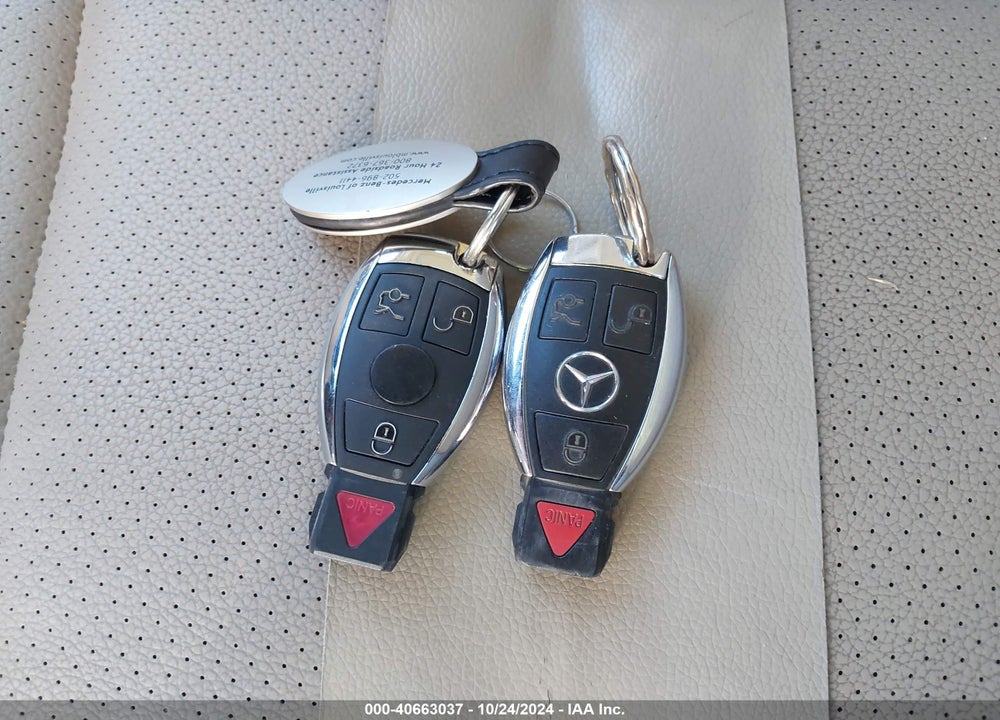 2013 MERCEDES-BENZ C 300 LUXURY 4MATIC/SPORT 4MATIC VIN: WDDGF8AB8DR258060