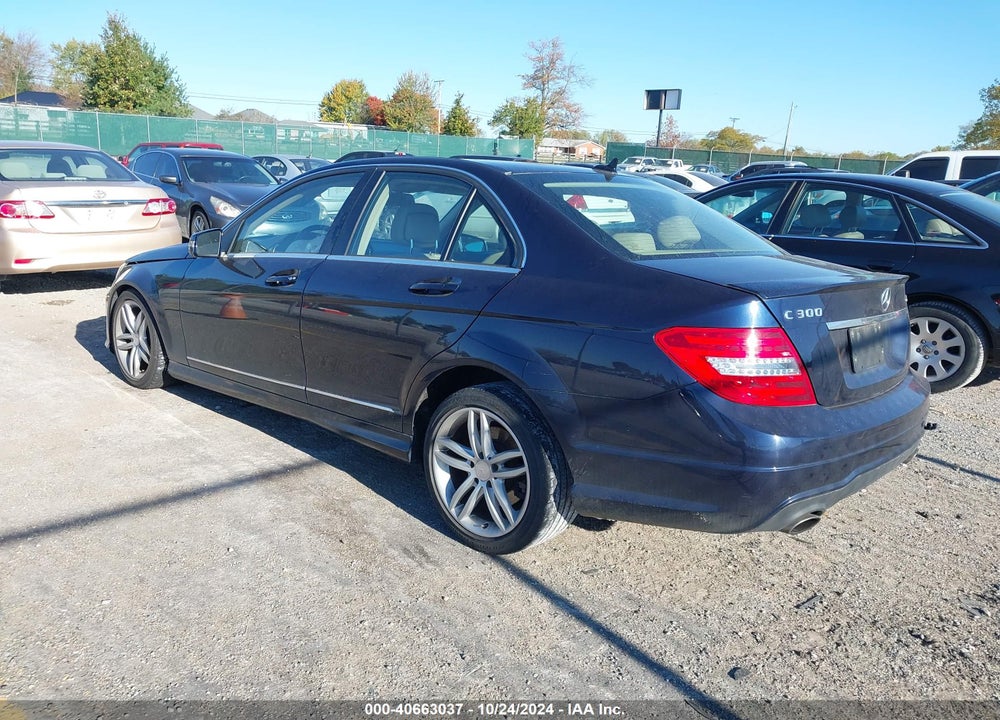 2013 MERCEDES-BENZ C 300 LUXURY 4MATIC/SPORT 4MATIC VIN: WDDGF8AB8DR258060