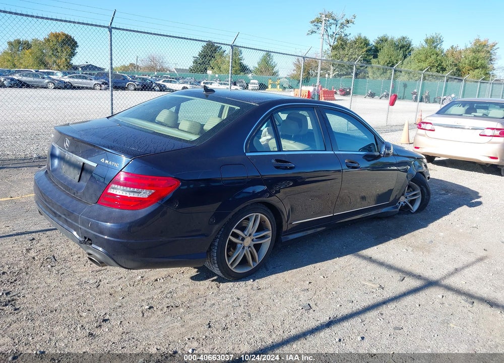 2013 MERCEDES-BENZ C 300 LUXURY 4MATIC/SPORT 4MATIC VIN: WDDGF8AB8DR258060