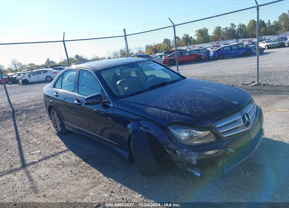 2013 MERCEDES-BENZ C 300 LUXURY 4MATIC/SPORT 4MATIC VIN: WDDGF8AB8DR258060