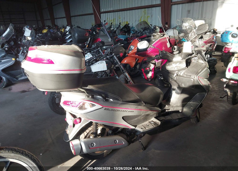 2014 SUZUKI UH200 VIN: MLCCH41A7E1600328