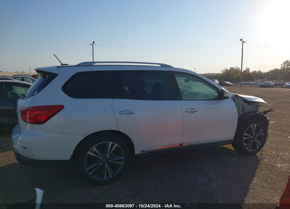2017 NISSAN PATHFINDER PLATINUM VIN: 5N1DR2MN4HC616895
