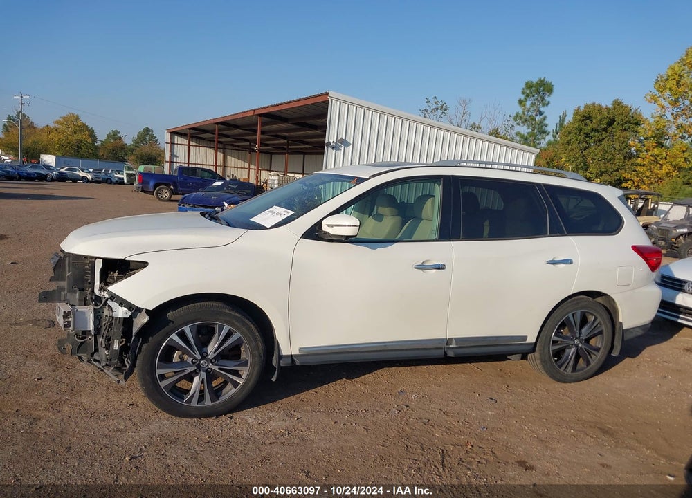 2017 NISSAN PATHFINDER PLATINUM VIN: 5N1DR2MN4HC616895