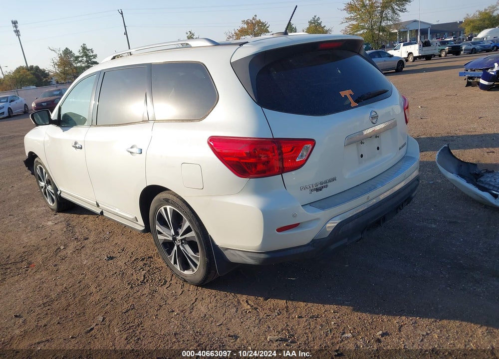 2017 NISSAN PATHFINDER PLATINUM VIN: 5N1DR2MN4HC616895