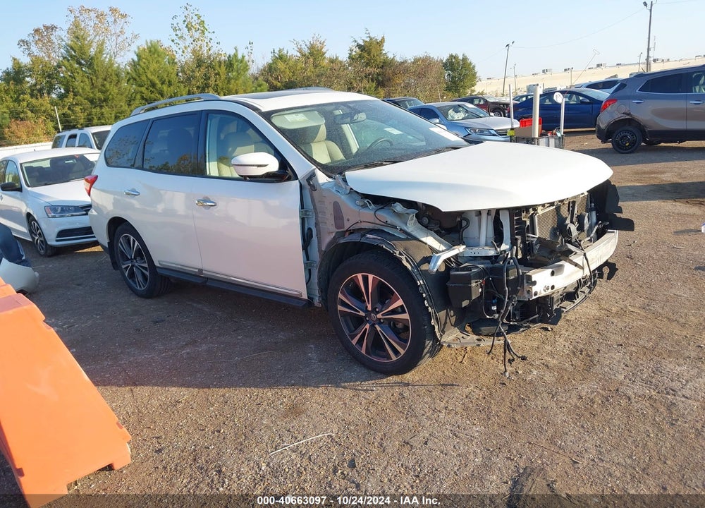 2017 NISSAN PATHFINDER PLATINUM VIN: 5N1DR2MN4HC616895