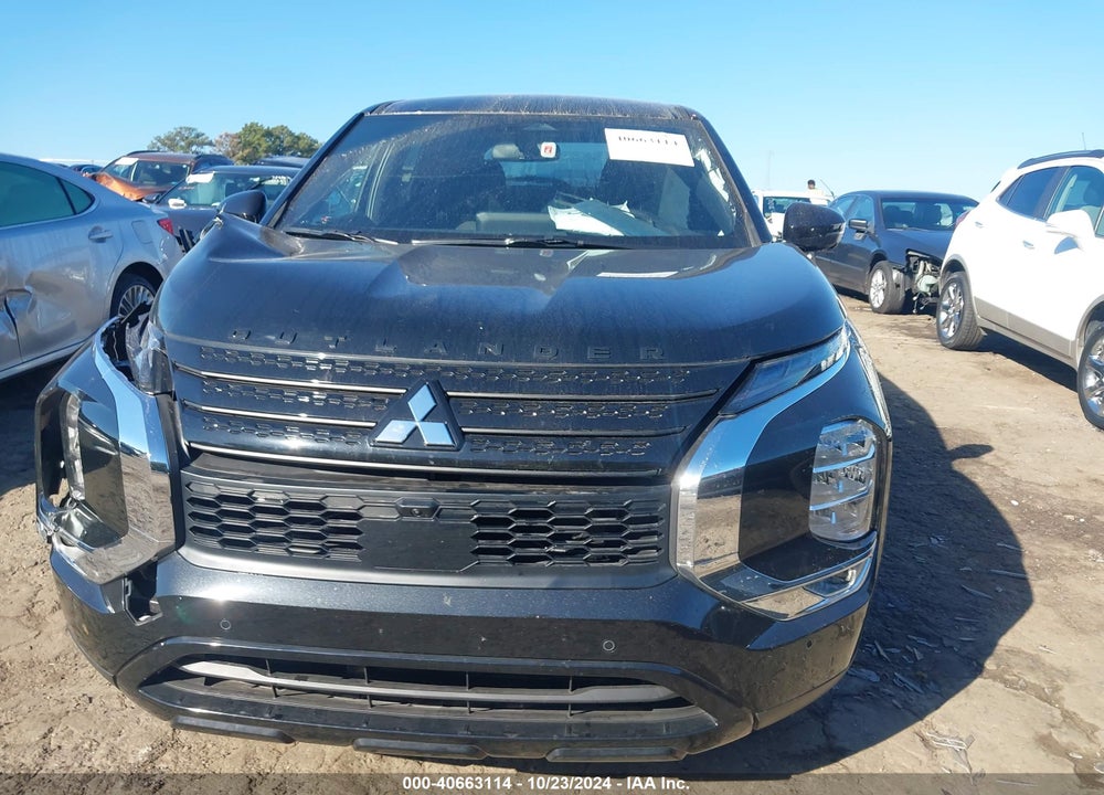 2024 MITSUBISHI OUTLANDER SE 2.5 2WD/SE BLACK EDITION S-AWC/SE BLACK EDITION W/PANO ROOF VIN: JA4J3VA81RZ028728