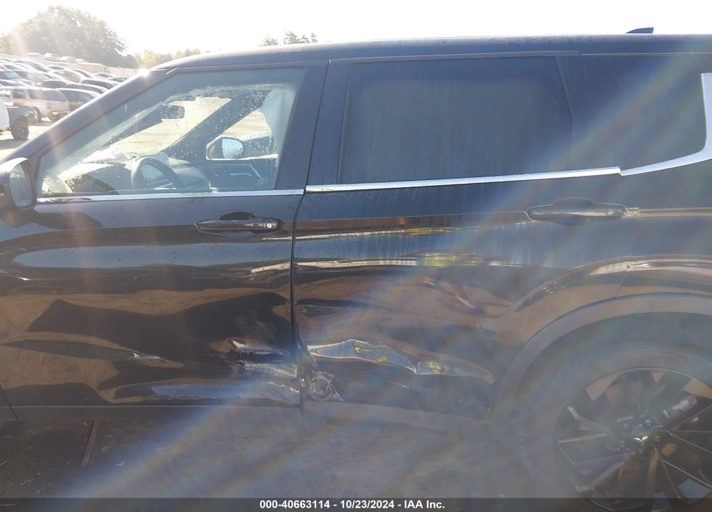 2024 MITSUBISHI OUTLANDER SE 2.5 2WD/SE BLACK EDITION S-AWC/SE BLACK EDITION W/PANO ROOF VIN: JA4J3VA81RZ028728