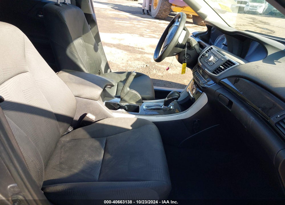 2017 HONDA ACCORD LX VIN: 1HGCR2F31HA136774