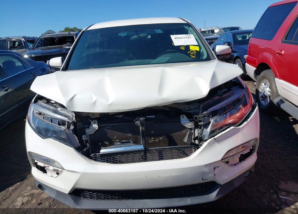 2017 HONDA PILOT EX VIN: 5FNYF6H37HB003297