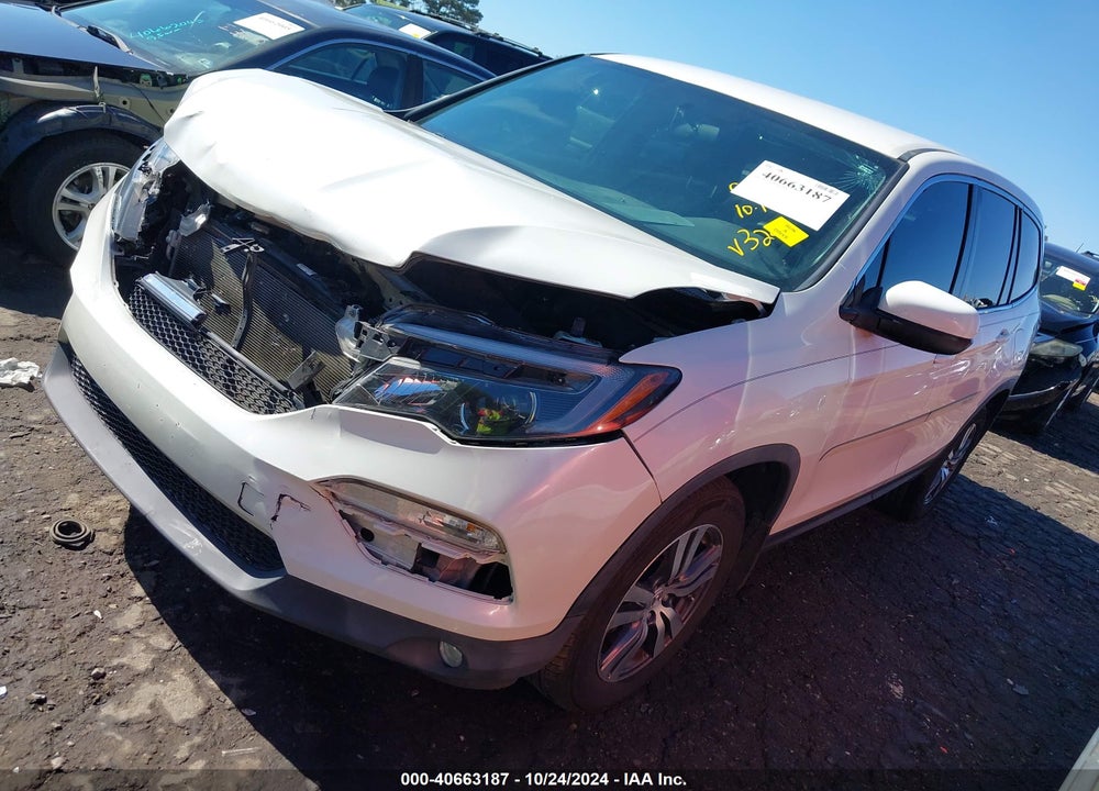 2017 HONDA PILOT EX VIN: 5FNYF6H37HB003297