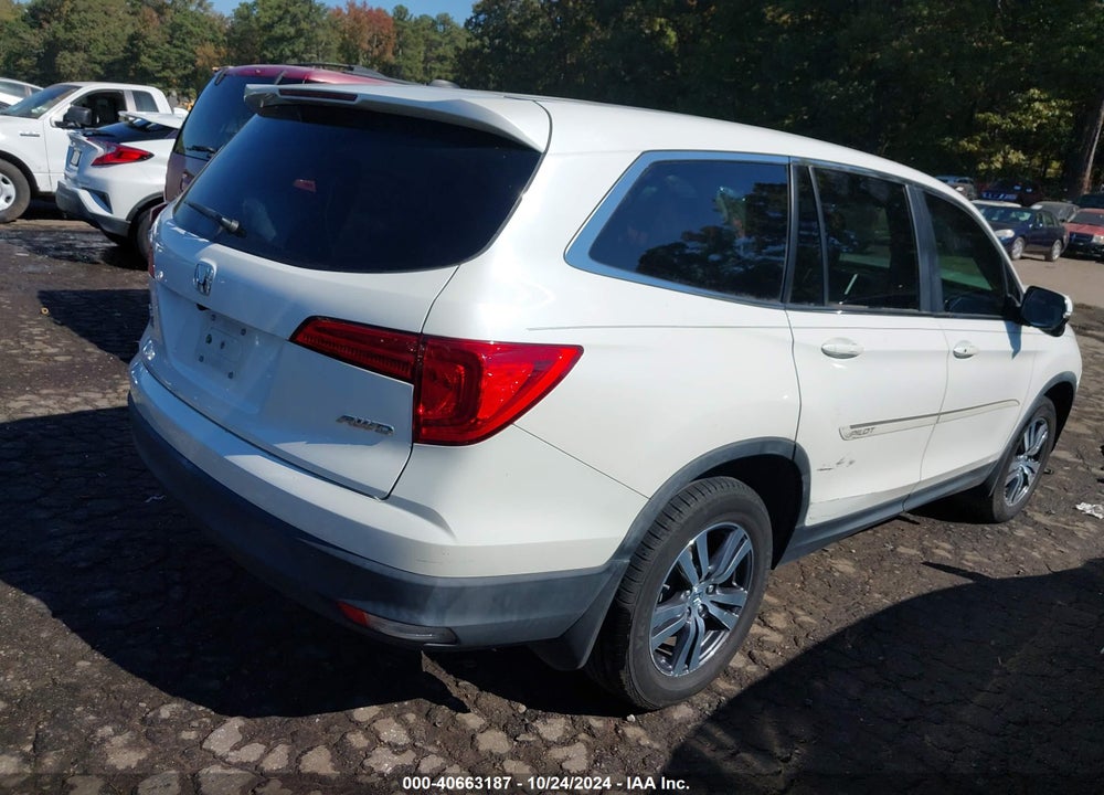 2017 HONDA PILOT EX VIN: 5FNYF6H37HB003297