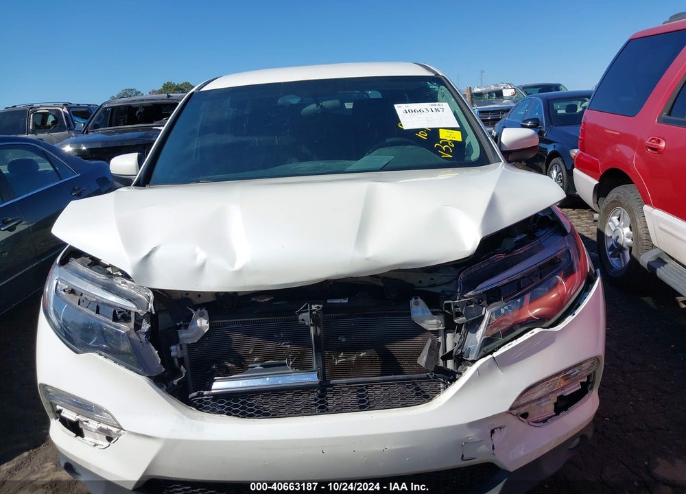 2017 HONDA PILOT EX VIN: 5FNYF6H37HB003297