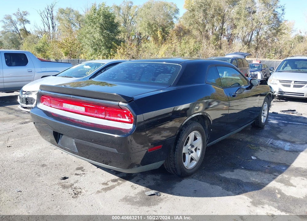 2009 DODGE CHALLENGER VIN: 2B3LJ44V89H588439