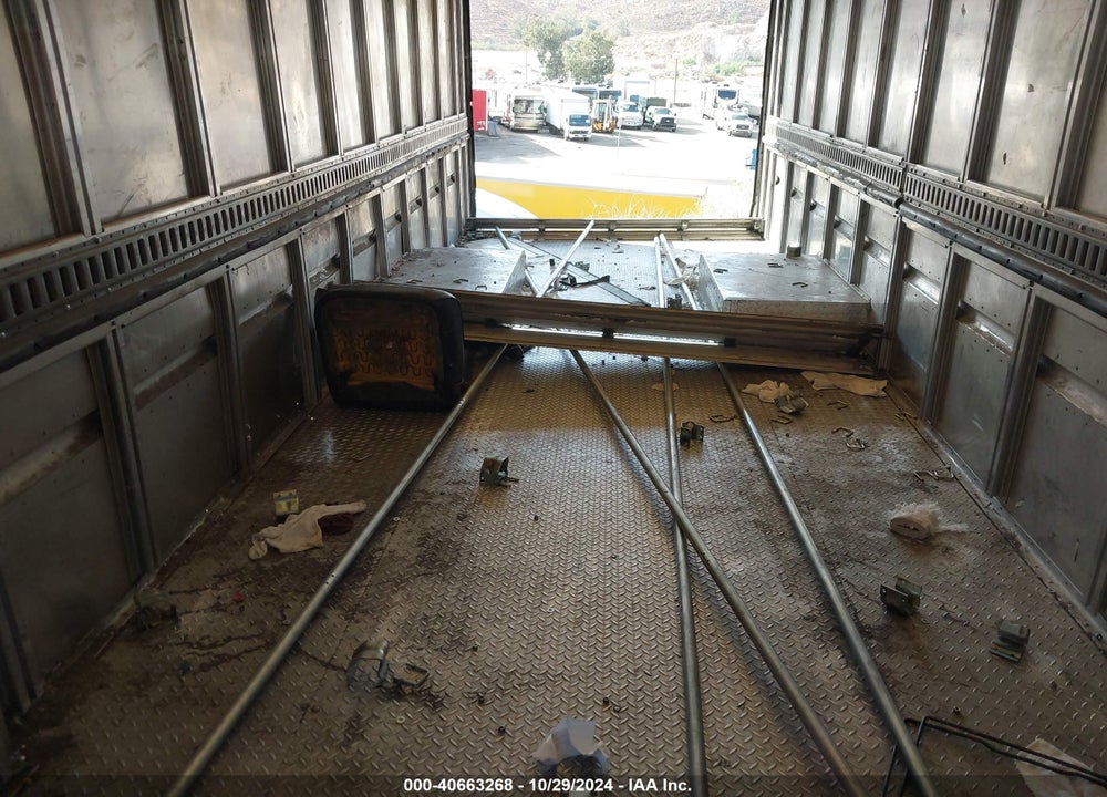 2014 FREIGHTLINER CHASSIS M LINE WALK-IN VAN VIN: 4UZAC3DVXECFW4441