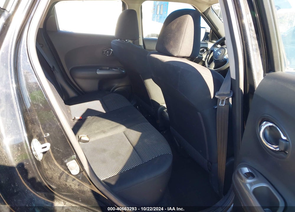 2015 NISSAN JUKE S VIN: JN8AF5MV7FT556596