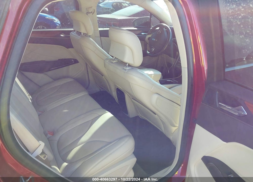 2018 LINCOLN MKC SELECT VIN: 5LMCJ2C91JUL19538
