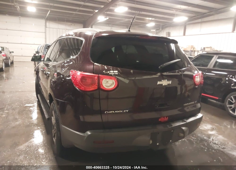 2009 CHEVROLET TRAVERSE LT VIN: 1GNEV23D79S140864