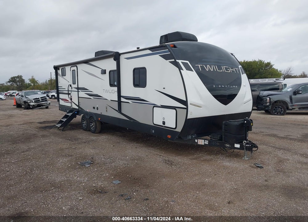 2022 CRUISER TWILIGHT SIGNATURE VIN: 5RXPB332XN1490372