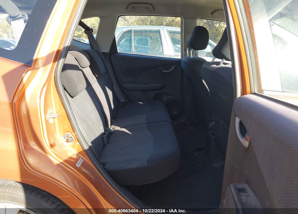 2011 HONDA FIT SPORT VIN: JHMGE8H56BC004746