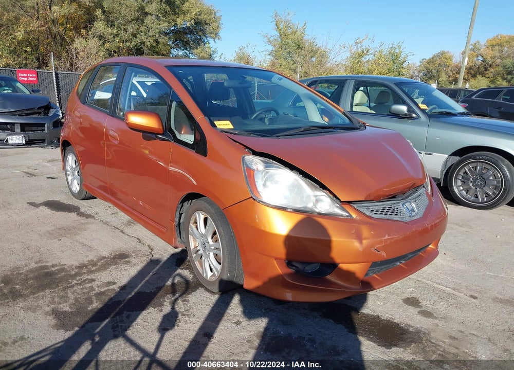 2011 HONDA FIT SPORT VIN: JHMGE8H56BC004746