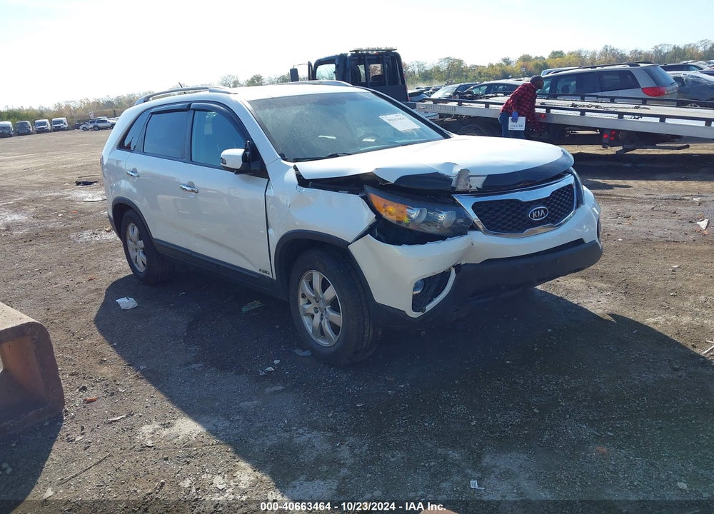 2012 KIA SORENTO LX V6 VIN: 5XYKTDA21CG277973