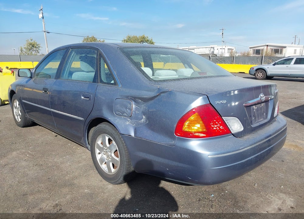 2000 TOYOTA AVALON XL VIN: 4T1BF28BXYU004338