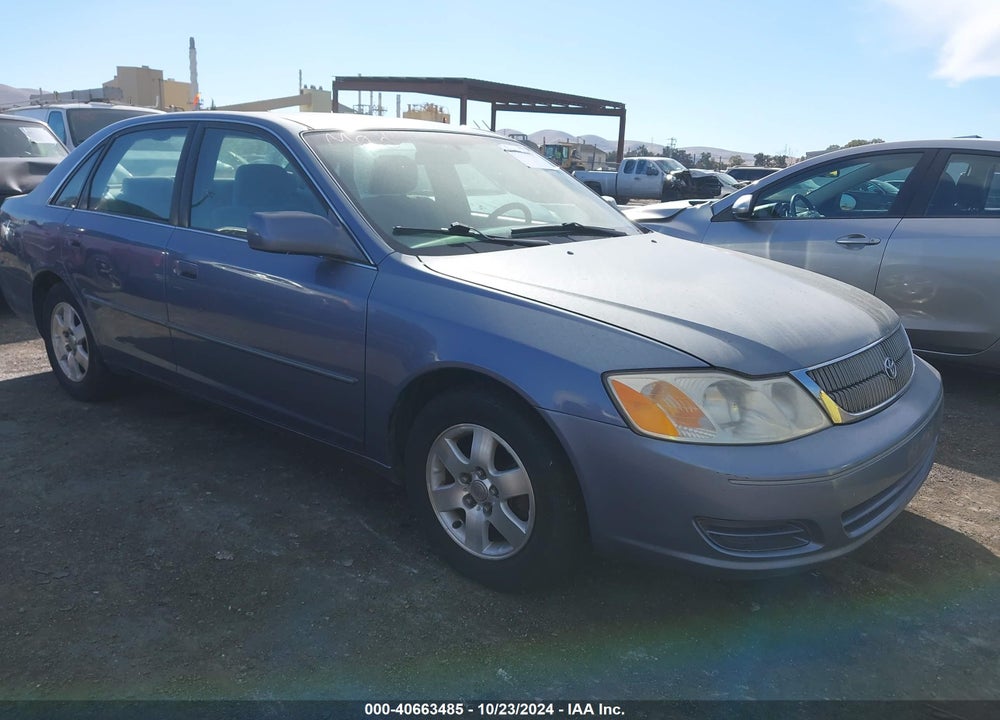 2000 TOYOTA AVALON XL VIN: 4T1BF28BXYU004338