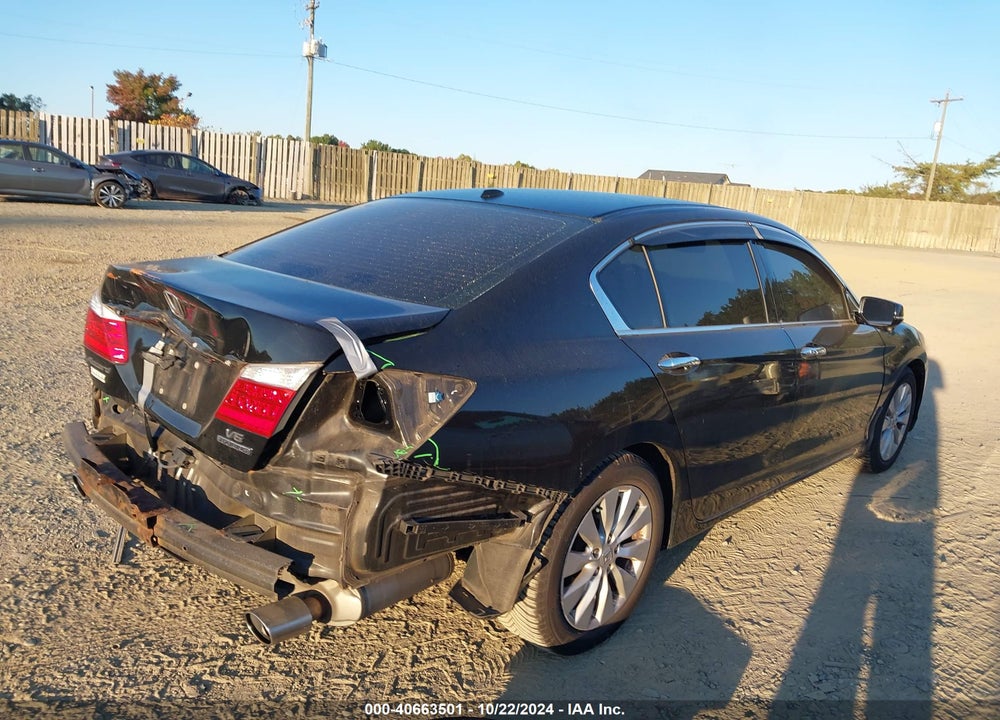 2015 HONDA ACCORD TOURING VIN: 1HGCR3F99FA011304