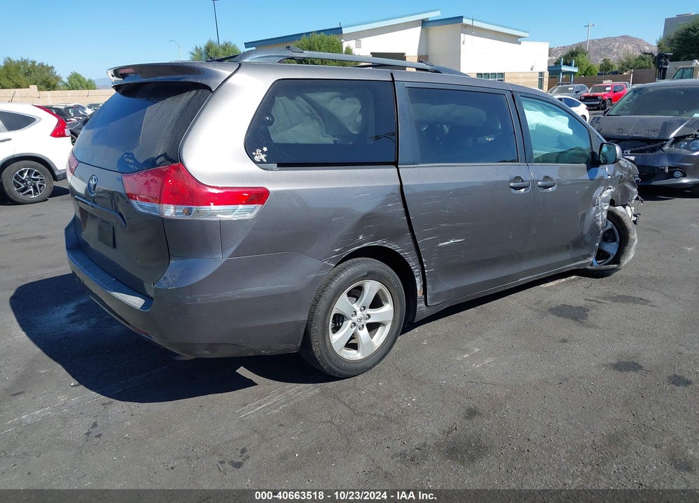 2014 TOYOTA SIENNA LE V6 8 PASSENGER VIN: 5TDKK3DC4ES444544