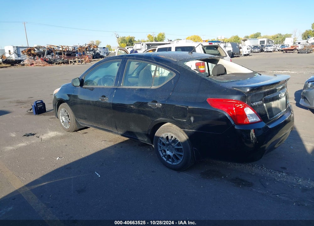 2015 NISSAN VERSA 1.6 S+ VIN: 3N1CN7AP8FL918435