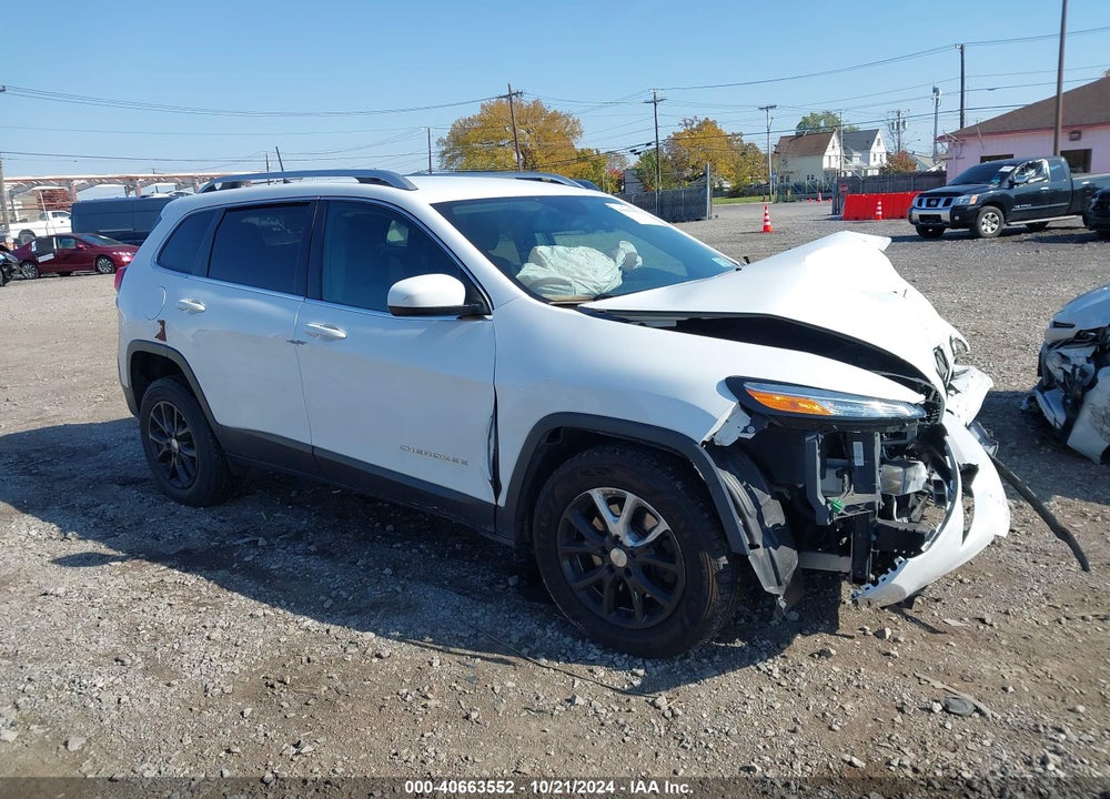 2016 JEEP CHEROKEE LATITUDE VIN: 1C4PJMCB7GW109000