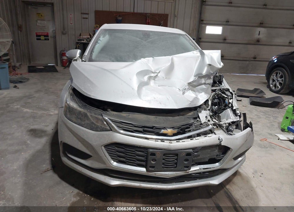 2018 CHEVROLET CRUZE LT AUTO VIN: 1G1BE5SMXJ7164820