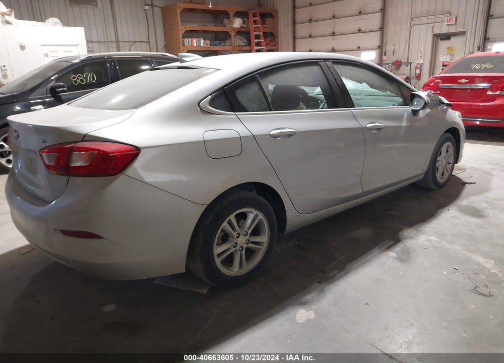 2018 CHEVROLET CRUZE LT AUTO VIN: 1G1BE5SMXJ7164820