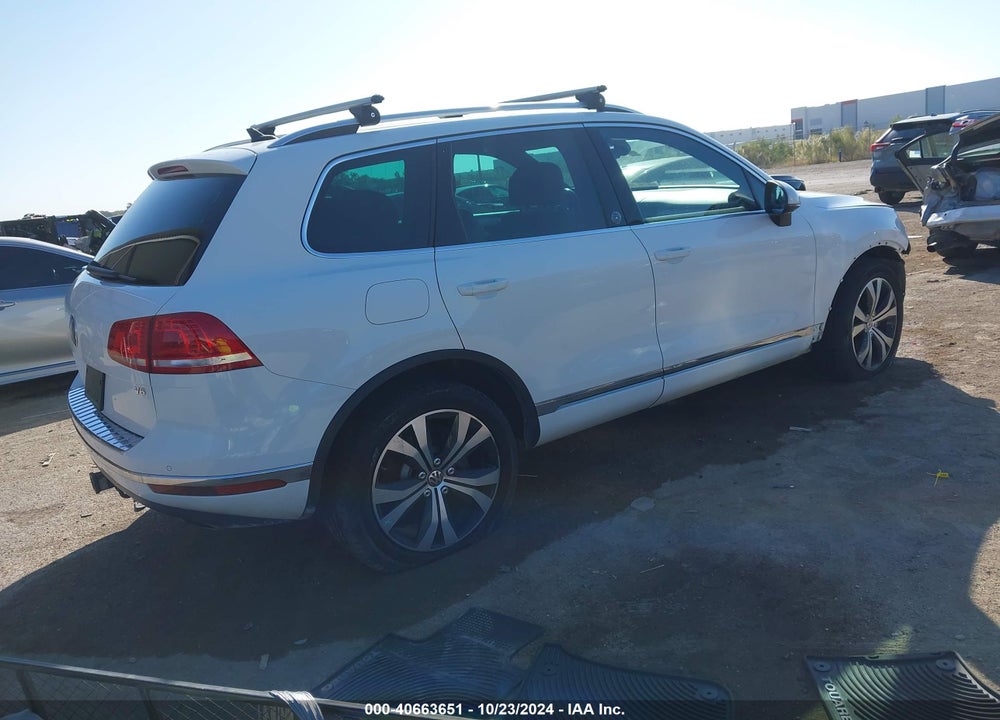 2017 VOLKSWAGEN TOUAREG V6 WOLFSBURG EDITION VIN: WVGRF7BP8HD003771