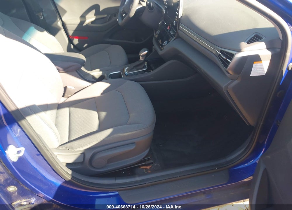 2022 HYUNDAI IONIQ HYBRID SEL VIN: KMHC85LC3NU270649