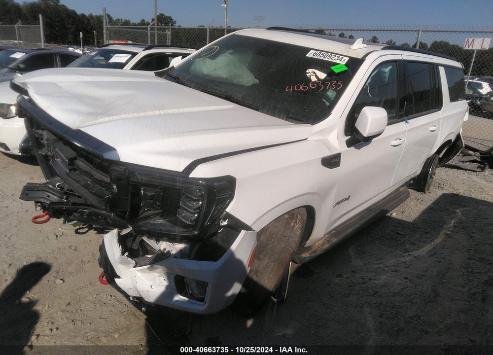 2024 GMC YUKON XL 4WD AT4 VIN: 1GKS2HKL3RR223171