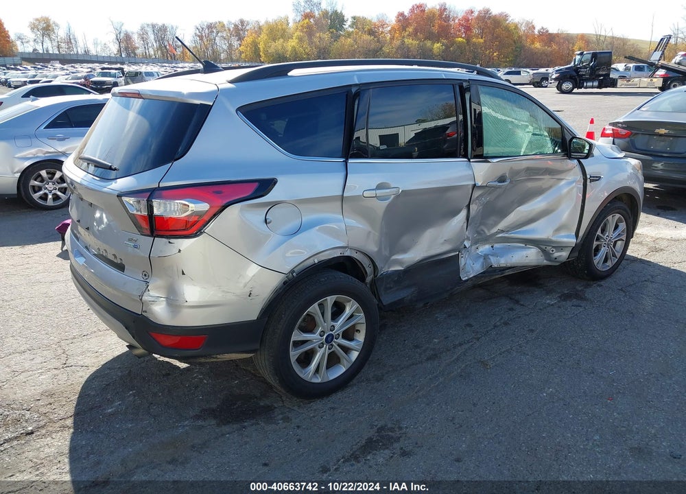 2018 FORD ESCAPE SE VIN: 1FMCU9GD9JUA96277