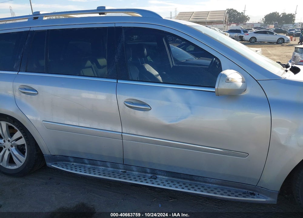 2010 MERCEDES-BENZ GL 450 4MATIC VIN: 4JGBF7BE3AA556237