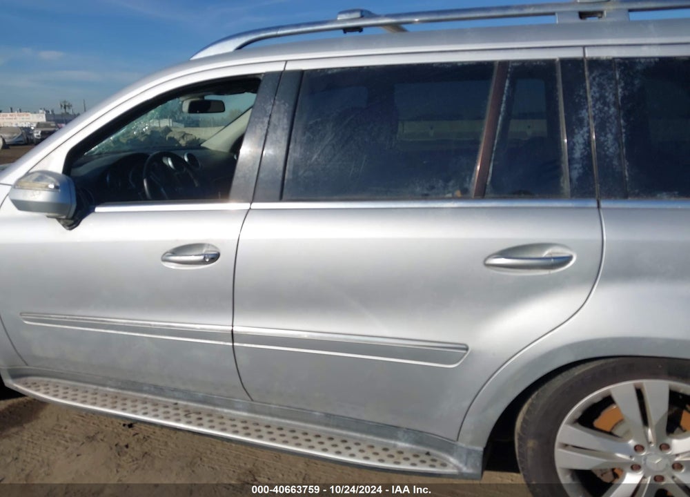 2010 MERCEDES-BENZ GL 450 4MATIC VIN: 4JGBF7BE3AA556237