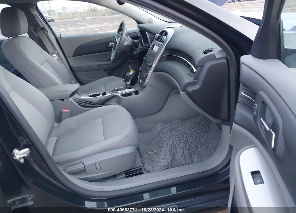 2014 CHEVROLET MALIBU 1LS VIN: 1G11B5SL4EF247862